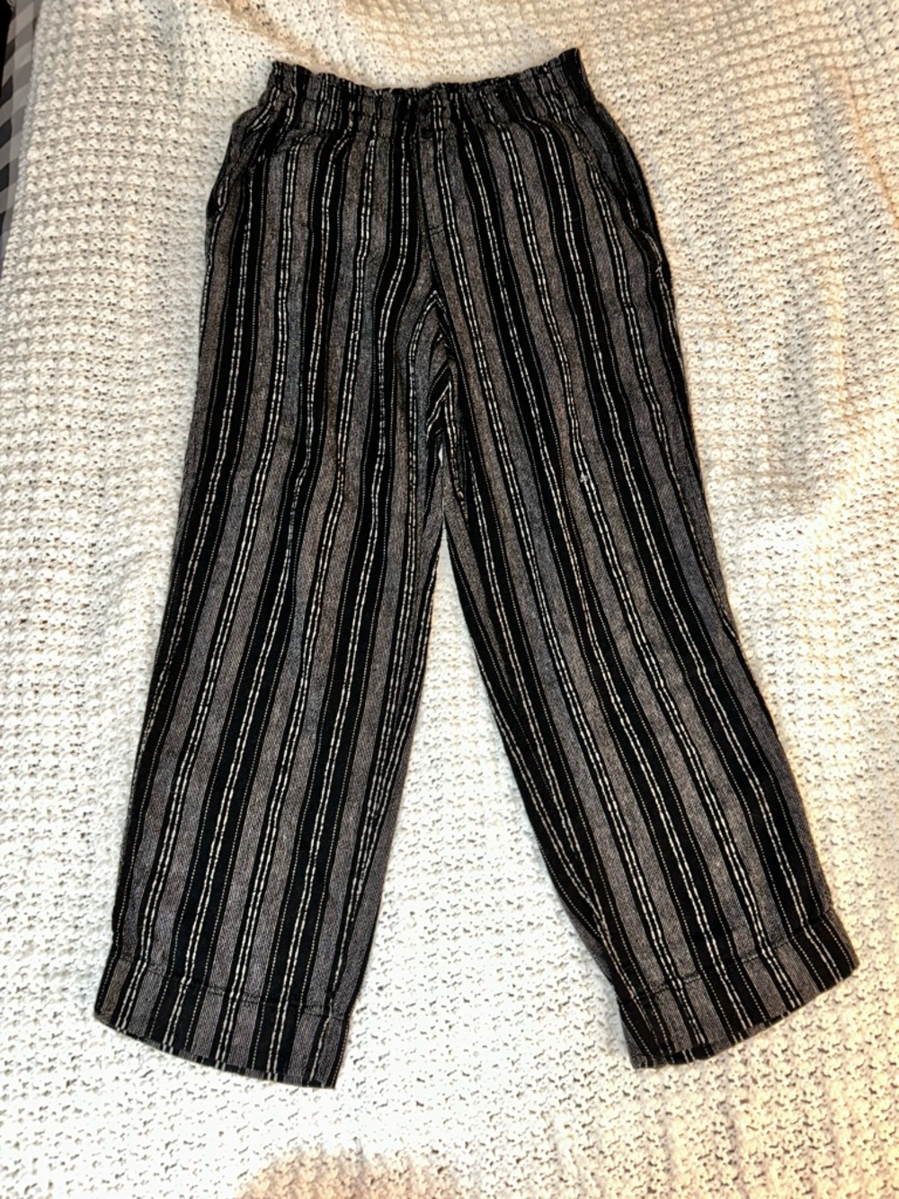 Briggs New York Black and Gray Striped Elastic-Waist Trousers